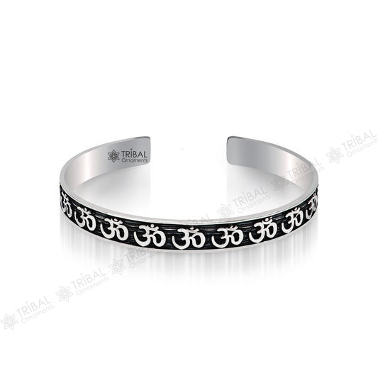 925 sterling Stylish handcrafted silver 'AUM' mantra adjustable cuff kada unisex divine fashionable jewelry india CUFF235