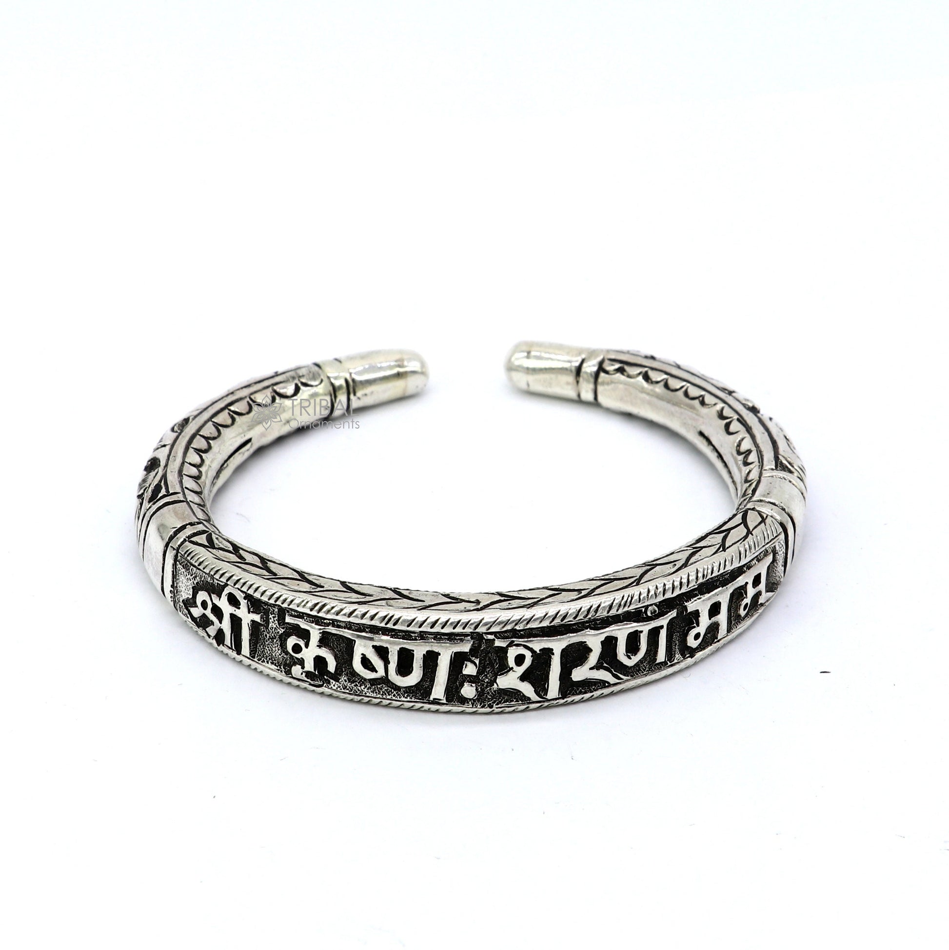 925 Sterling silver handmade chitai work "Shri Krishna sharanam mam" lord krishna mantra bracelet kada divine unisex ethnic jewelry nsk839 - TRIBAL ORNAMENTS