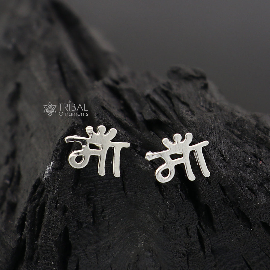 925 Sterling silver handmade hindi letter "MAA" mother letter stud earring solid silver unisex cultural earing jewelry  s1310 - TRIBAL ORNAMENTS