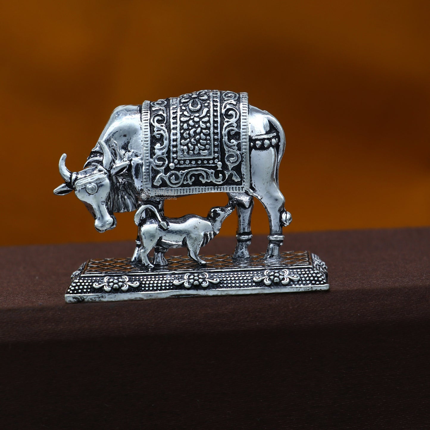925 sterling silver Kamdhenu cow, deity's cow, wishing cow, silver worshipping article for wealth and prosperity art782 - TRIBAL ORNAMENTS