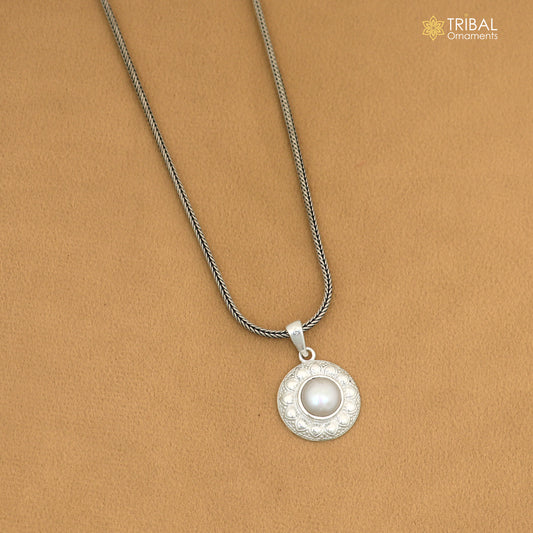 Unisex 925 sterling silver floral style pendant with pearl, showcasing intricate round floral design from TRIBAL ORNAMENTS.