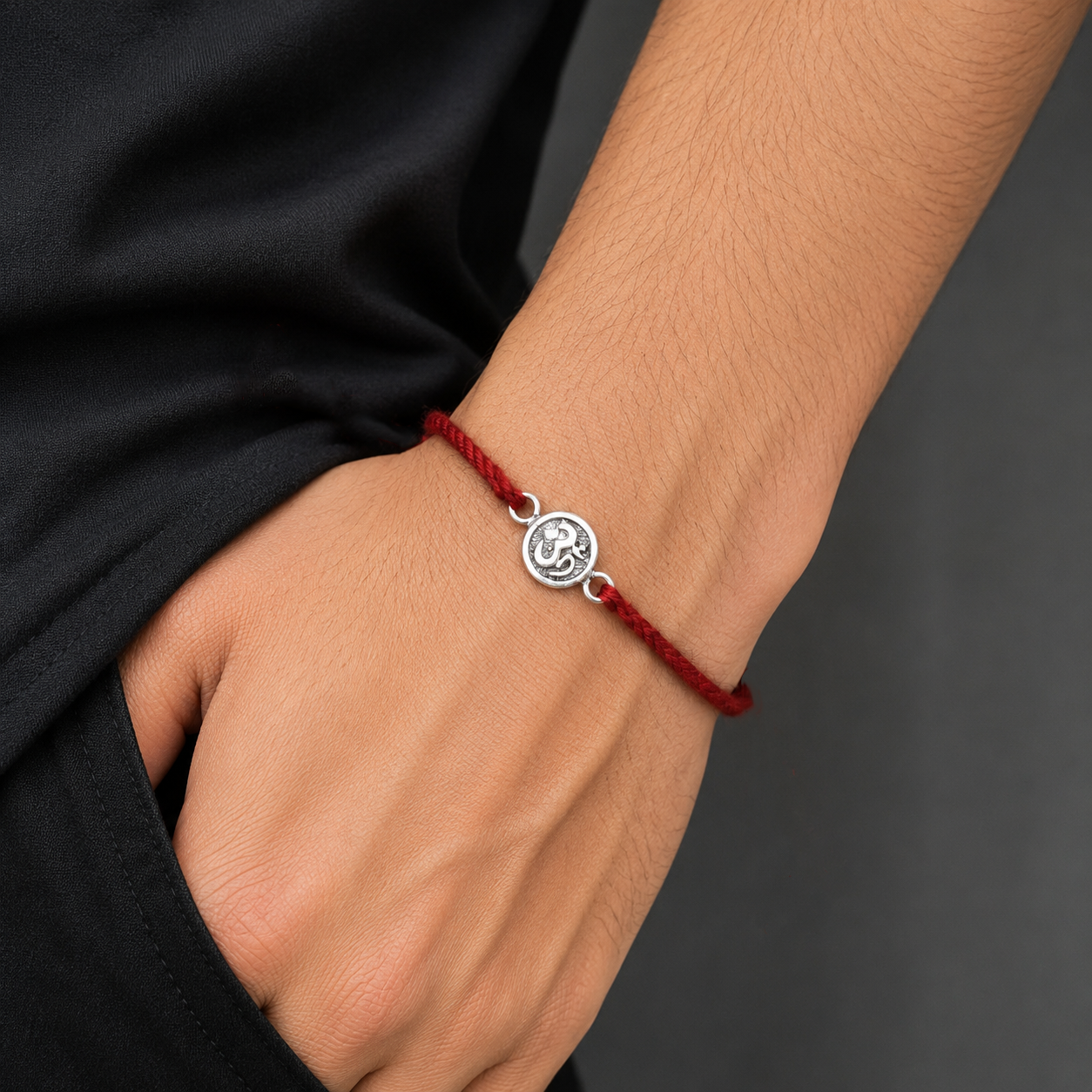 925 sterling silver  OM/Ganesha/sai baba/Tirupati idols thread rakhi bracelet rk307