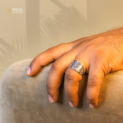 Sterling silver lizard design ring for men by TRIBAL ORNAMENTS, showcasing detailed craftsmanship in 925 silver jewelry.