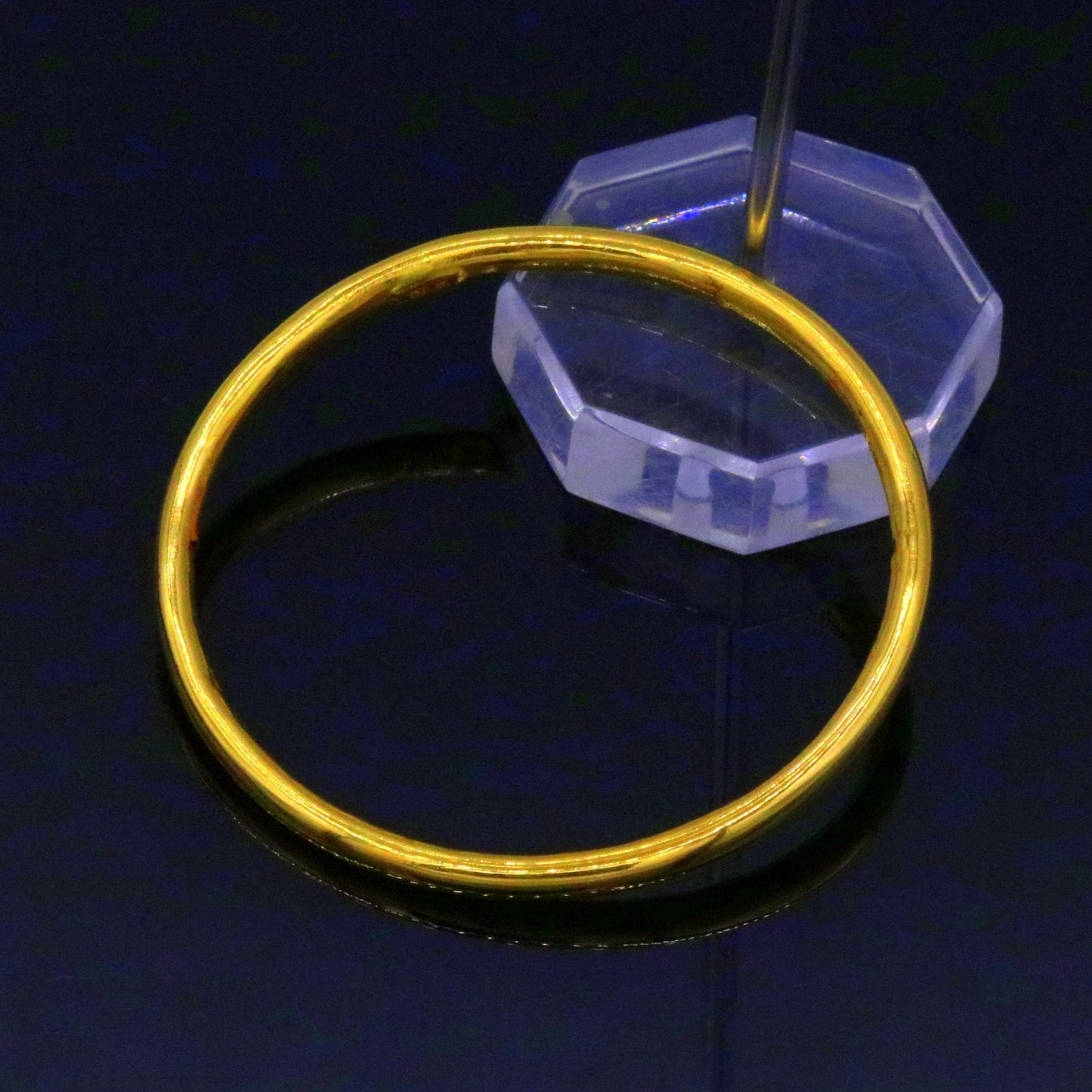 22K yellow gold handmade plain bangle bracelet for women and girls, traditional gold jewelry with hallmarked design by TRIBAL ORNAMENTS