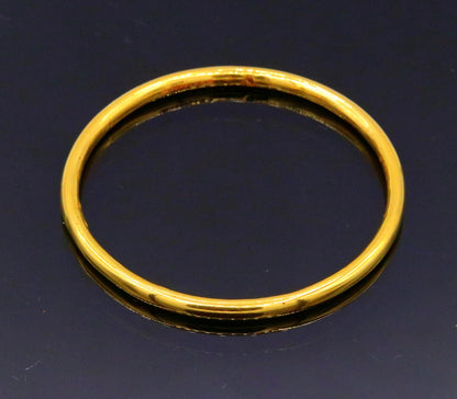 22K yellow gold handmade plain bangle bracelet for women and girls, traditional gold jewelry with hallmarked design by TRIBAL ORNAMENTS