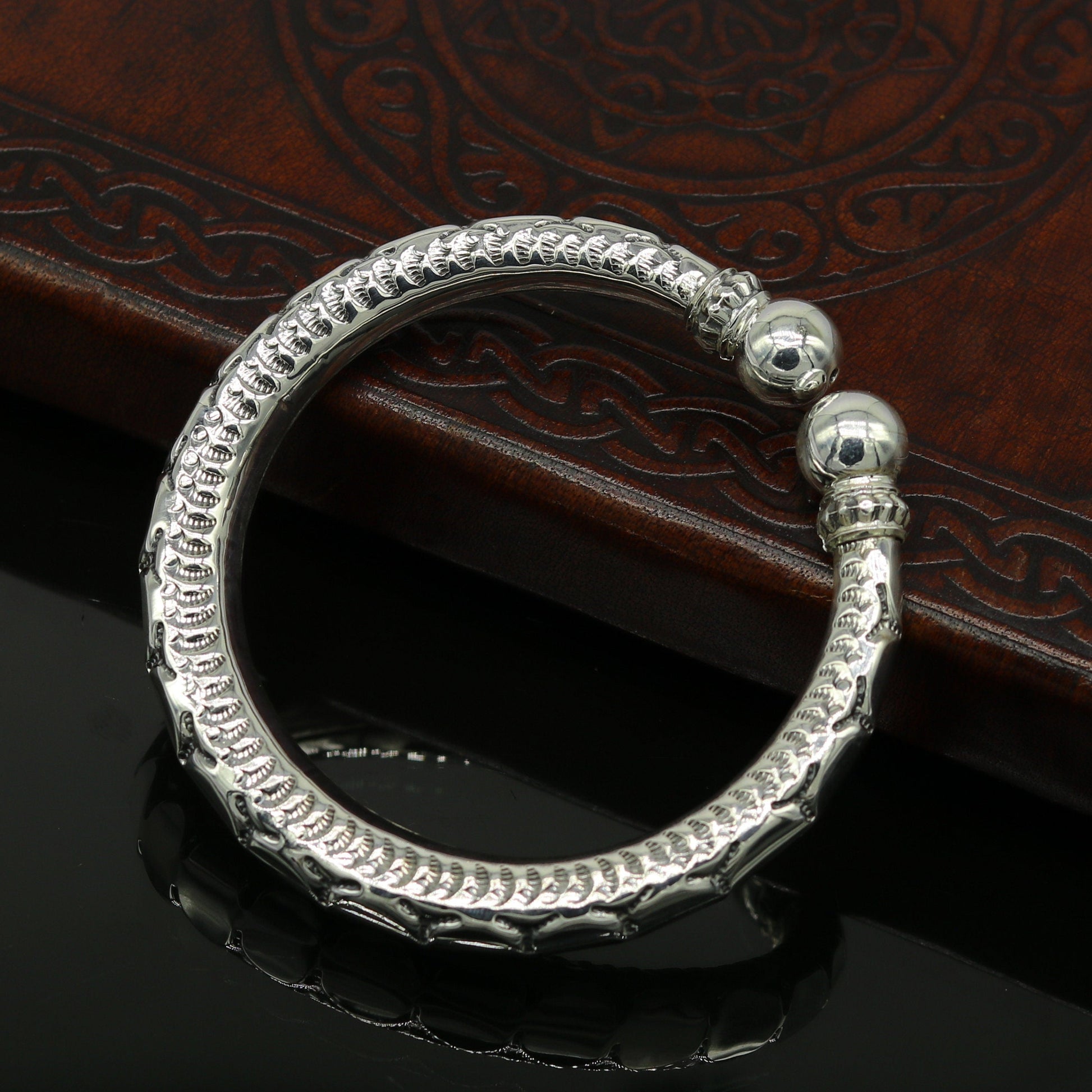 Sterling silver handmade bangle bracelet with vintage design, unisex jewelry, customized work, 2.25-inch size by Tribal Ornaments