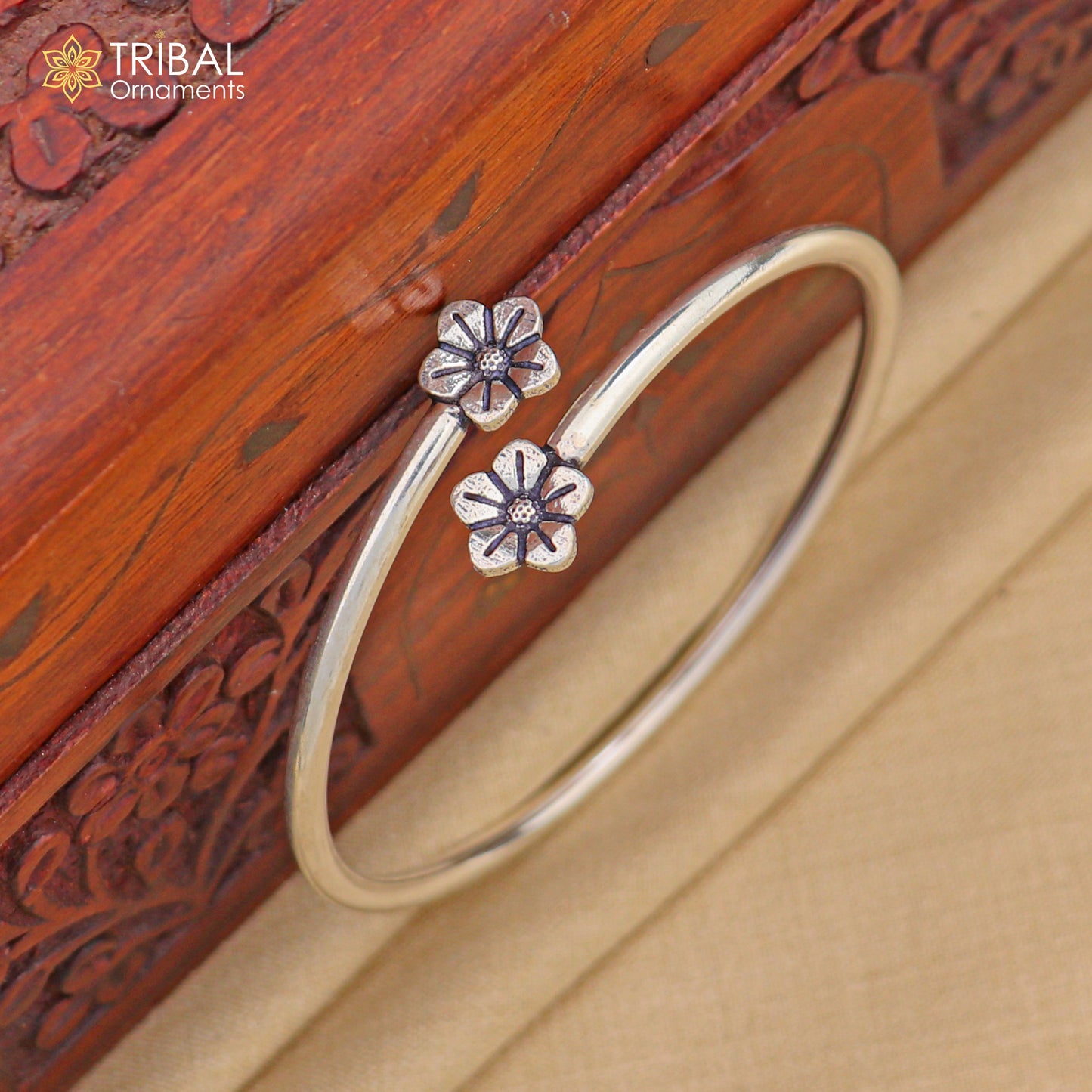 925 sterling silver handmade flower design stylish kada bangle bracelet tribal jewelry nsk869 - TRIBAL ORNAMENTS
