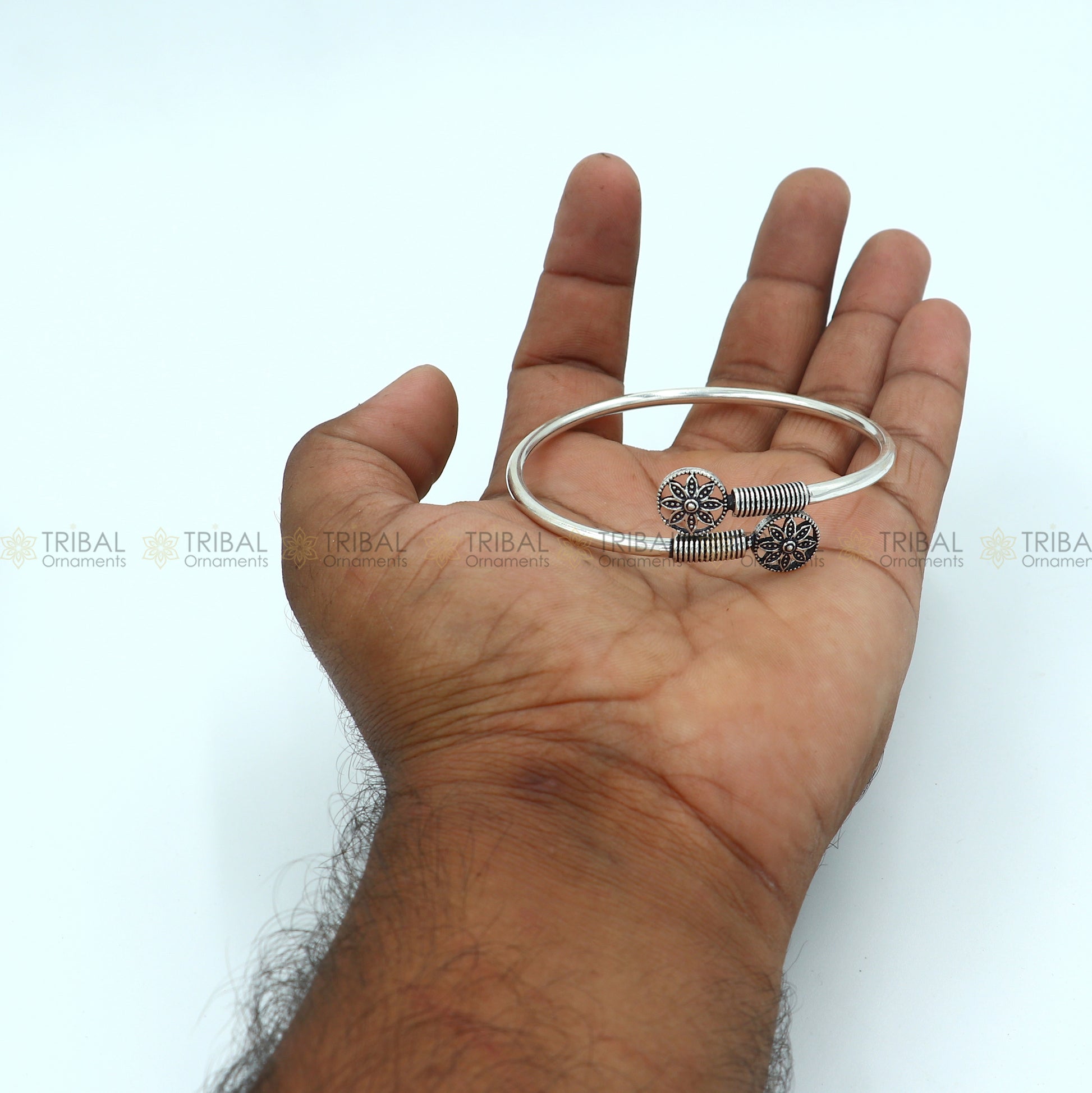 925 sterling silver handmade round shape flower design stylish kada bangle bracelet tribal jewelry nsk870 - TRIBAL ORNAMENTS