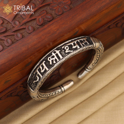 925 sterling silver Krishna Matra Kada bangle featuring "Jai Shri Shyam" design, unisex traditional jewelry by TRIBAL ORNAMENTS.