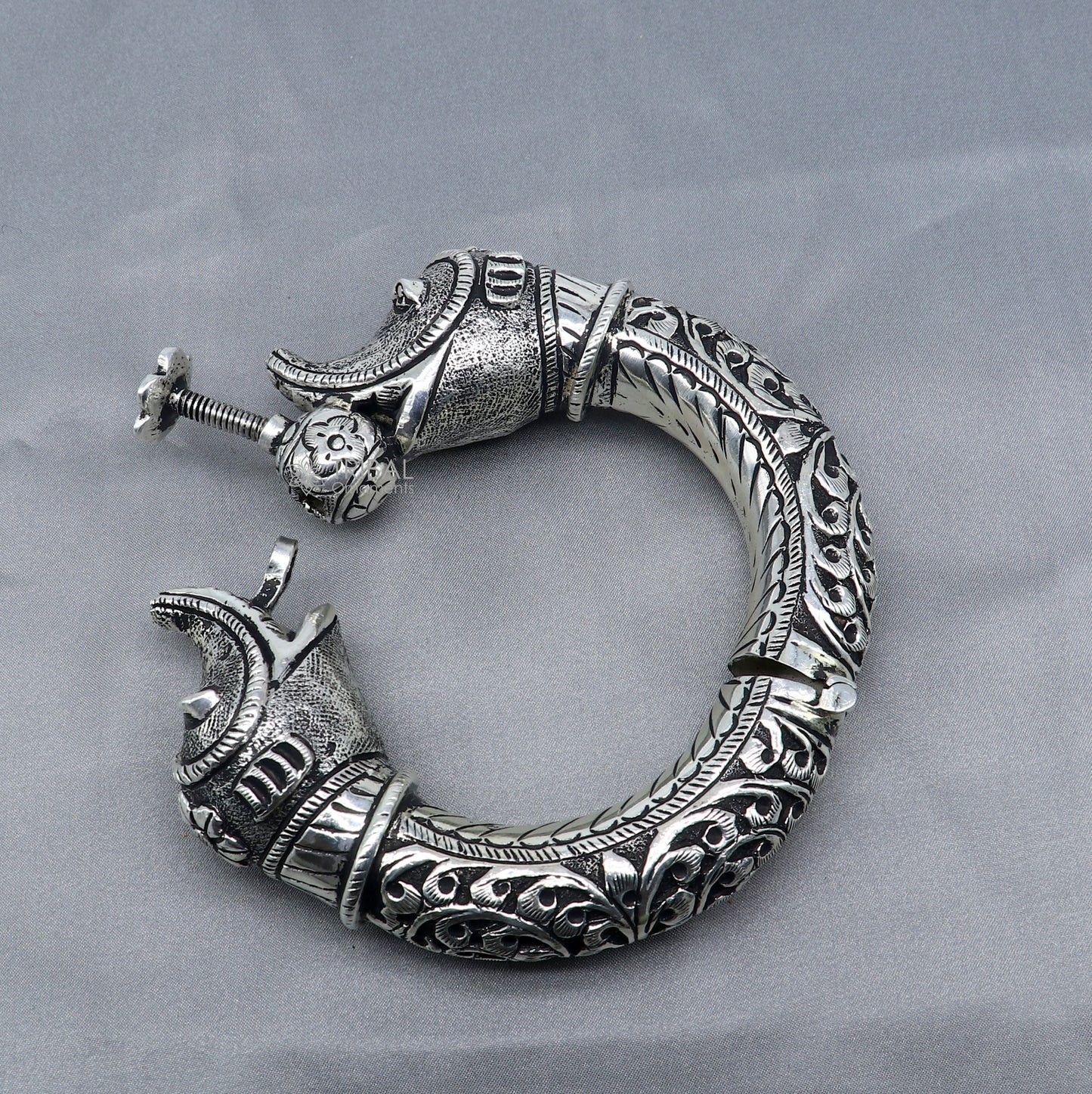 925 sterling silver handmade chitai work elephant face fabulous vintage bangle bracelet kada, garba and dancing ethnic jewelry NSK843 - TRIBAL ORNAMENTS