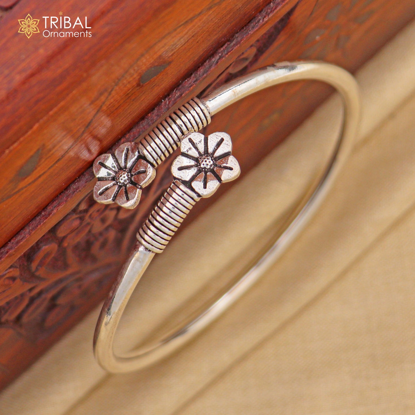 925 sterling silver handmade flower design stylish kada bangle bracelet tribal jewelry nsk873 - TRIBAL ORNAMENTS