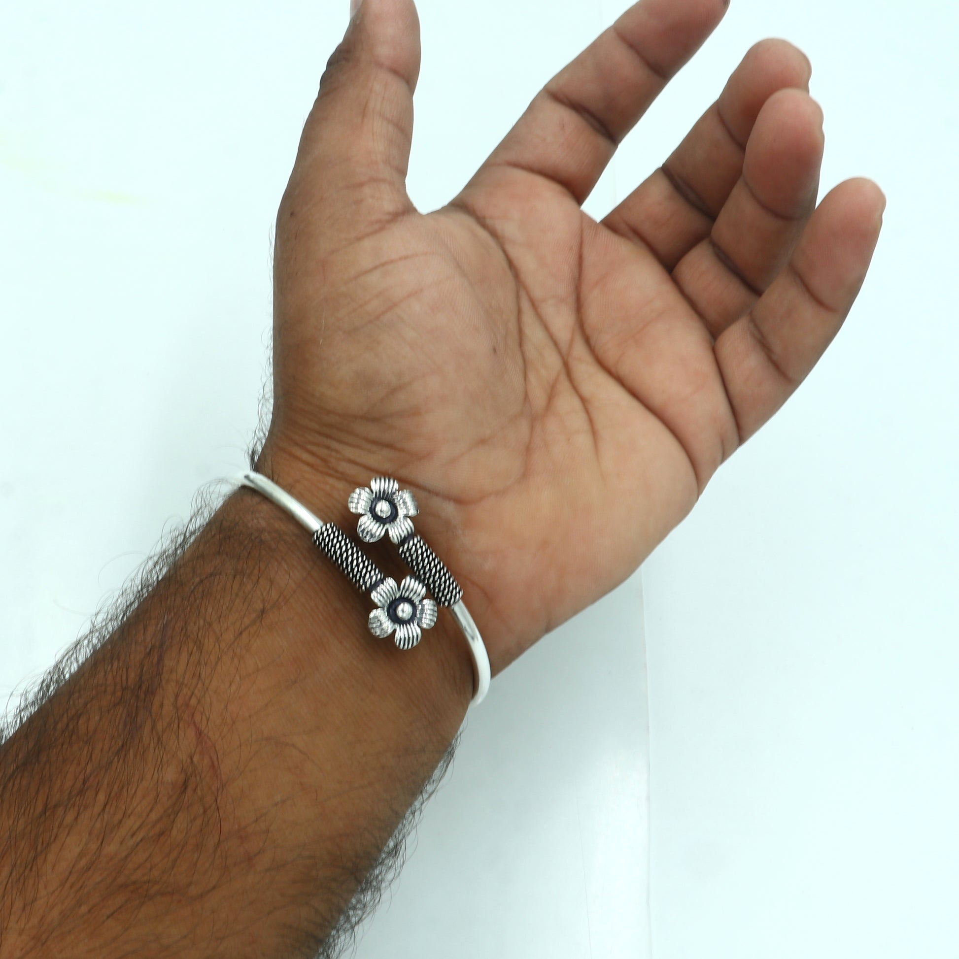 925 sterling silver handmade flower design stylish kada bangle bracelet tribal jewelry nsk883 - TRIBAL ORNAMENTS