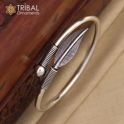 Sterling silver handmade leaf design kada bangle bracelet by Tribal Ornaments, featuring tribal style and intricate leaf motifs.