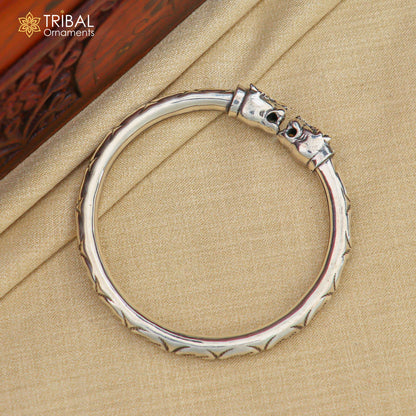 925 sterling silver lion face design handcrafted bangle bracelet, unisex tribal jewelry with detailed lion motif and customizable fit.