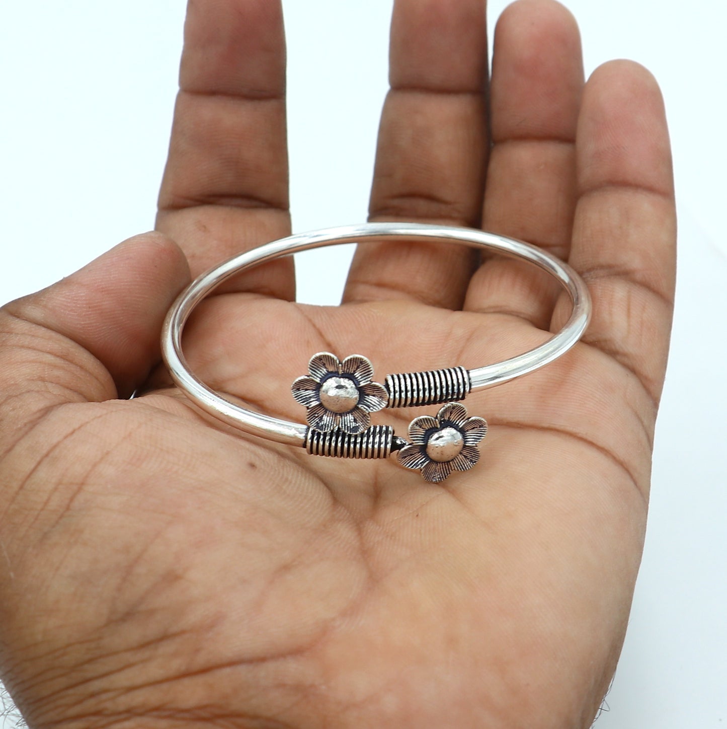 925 sterling silver handmade round shape flower design stylish kada bangle bracelet tribal jewelry nsk882 - TRIBAL ORNAMENTS