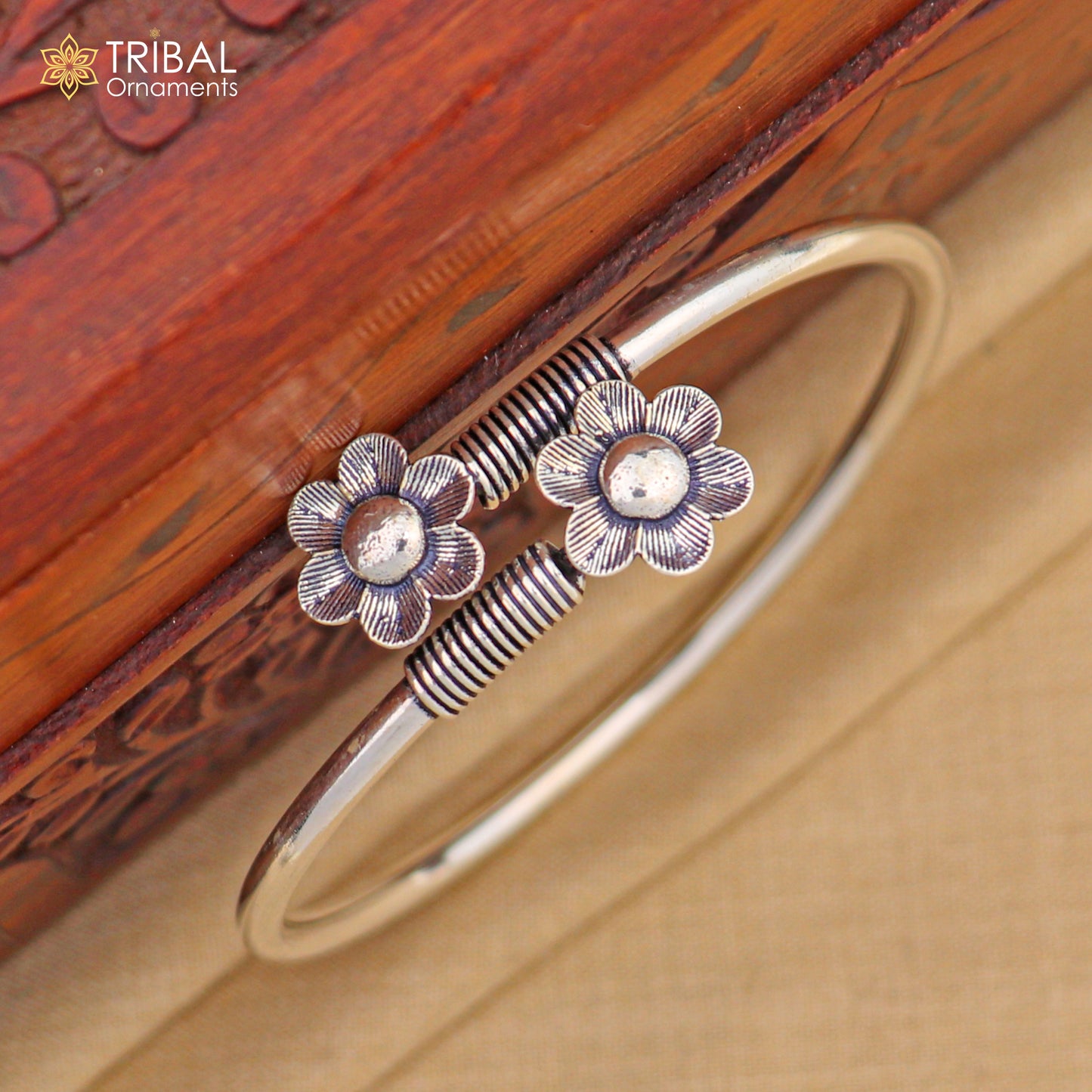 925 sterling silver round shape flower design stylish kada bangle bracelet tribal jewelry nsk882 - TRIBAL ORNAMENTS