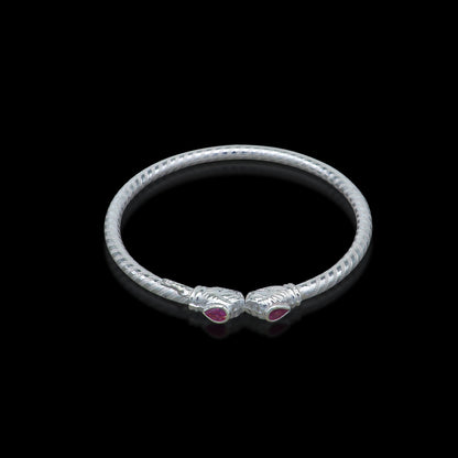 Sterling silver tribal bangle bracelet with a lion face design, handmade stylish stone kada bracelet by Tribal Ornaments.
