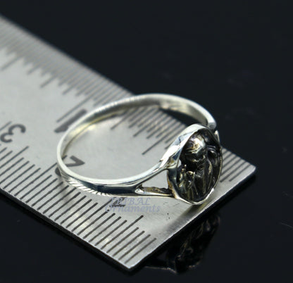 Sterling silver vintage Sai Baba ring band with intricate antique design, perfect for brides and wedding jewelry, by Tribal Ornaments.