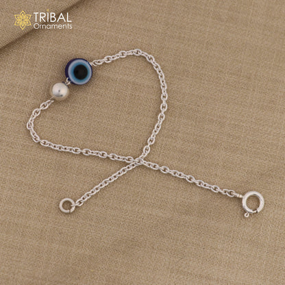 Silver evil eye bracelet in 925 sterling silver, unisex chain jewelry featuring a protective eye design.