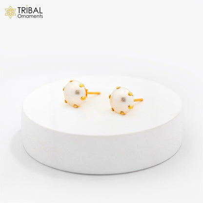 Tribal Ornaments 14kt yellow gold round pearl stud earring, unisex jewelry, traditional Indian design, elegant and timeless.