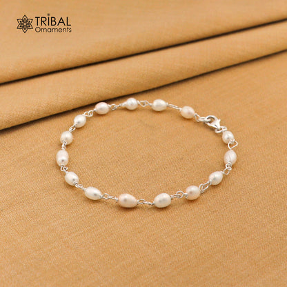 Sterling silver handmade beaded bracelet with natural pearl, unisex jewelry for gifting, crafted by TRIBAL ORNAMENTS.