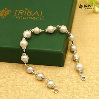 925 Sterling silver pearl beads bracelet for unisex jewelry by TRIBAL ORNAMENTS, 6-inch silver bracelet with pearl accents.