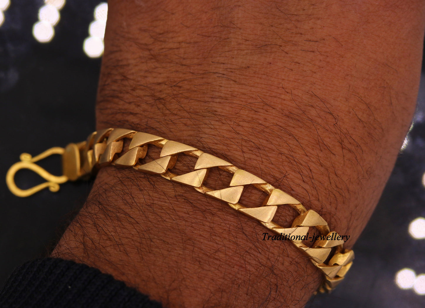 22kt yellow gold handmade solid Cuban chain bracelet, 9mm wide, heavy men's jewelry with hallmarked 916 from Tribal Ornaments.