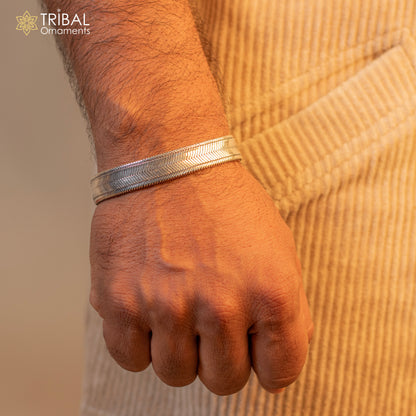 Vintage style solid 925 sterling silver wheat chain bracelet belt, flexible unisex jewelry from Rajasthan, India.