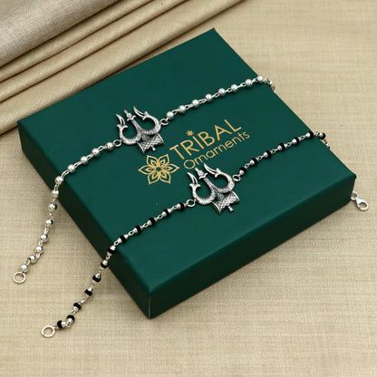 925 sterling silver Trishul and black tulsi beads bracelet by TRIBAL ORNAMENTS, unisex design, 7.5 inches, Trident-inspired jewelry.