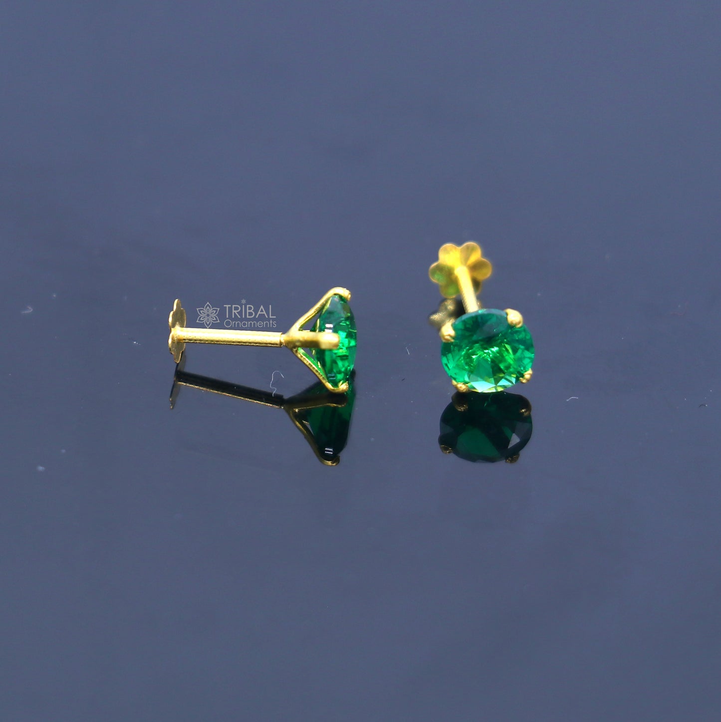 14Kt yellow gold green diamond stud earring for unisex er191 - TRIBAL ORNAMENTS