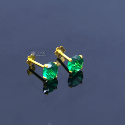 14Kt yellow gold green diamond stud earring for unisex er191 - TRIBAL ORNAMENTS