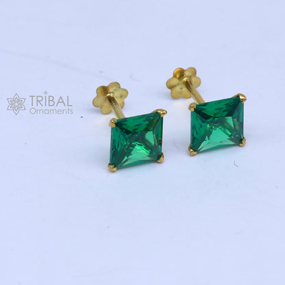14Kt yellow gold green diamond stud earring for unisex er200 - TRIBAL ORNAMENTS
