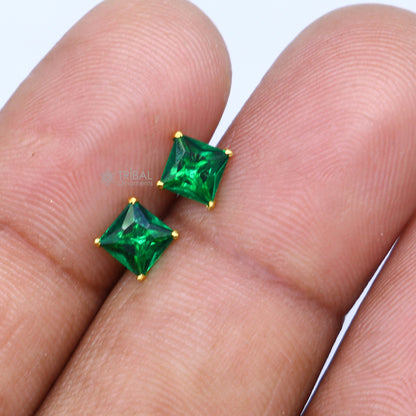 14Kt yellow gold green diamond stud earring for unisex er200 - TRIBAL ORNAMENTS