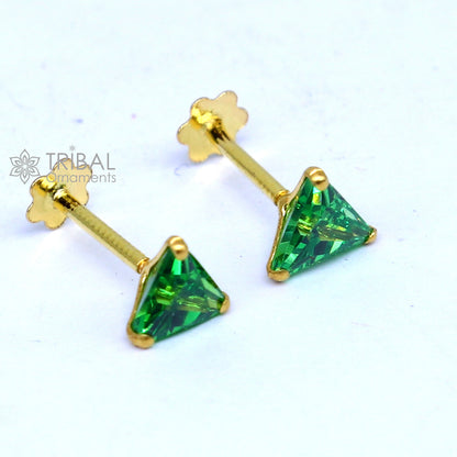 14Kt yellow gold green diamond stud earring for unisex er201 - TRIBAL ORNAMENTS