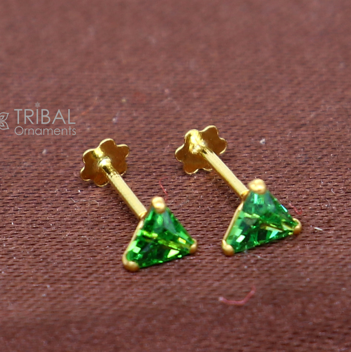 14Kt yellow gold green diamond stud earring for unisex er201 - TRIBAL ORNAMENTS