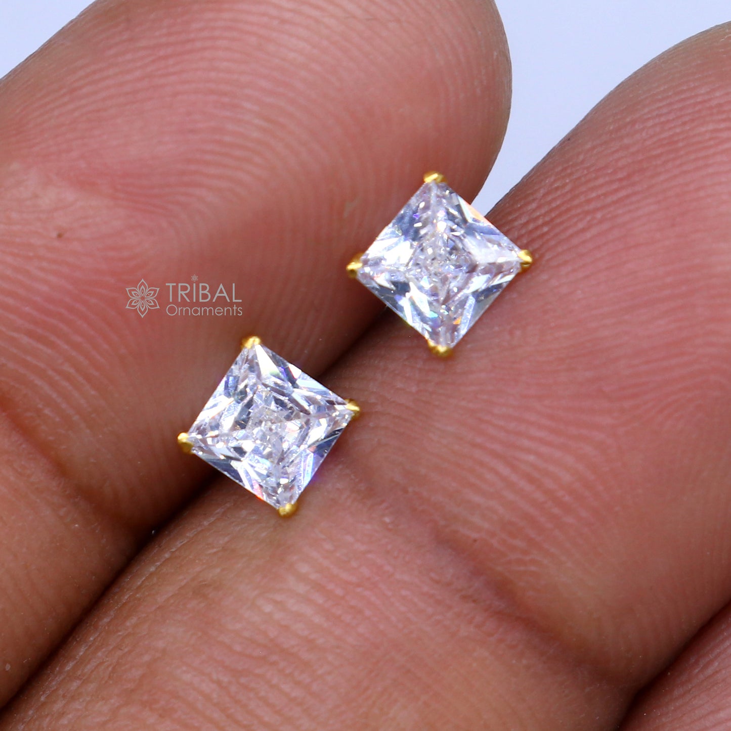 14Kt yellow gold white diamond stud earring for unisex er194 - TRIBAL ORNAMENTS
