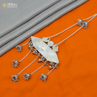 Sterling silver Chitai design long necklace from TRIBAL ORNAMENTS with traditional cultural pendant, part of jewelry set708.
