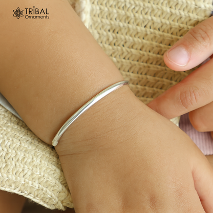 Sterling silver baby bracelet bangle with Punjabi kada design, handmade tribal ornaments for newborns, solid silver kids jewelry.