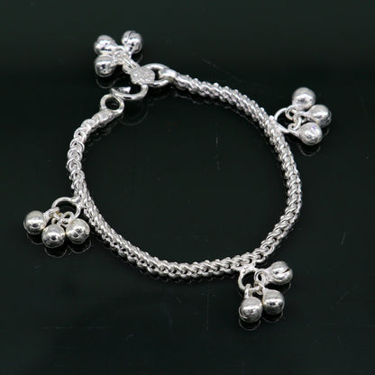 Sterling silver kids anklet with noisy bells and custom design, baby ankle bracelet from Tribal Ornaments, Indian jewelry for children.