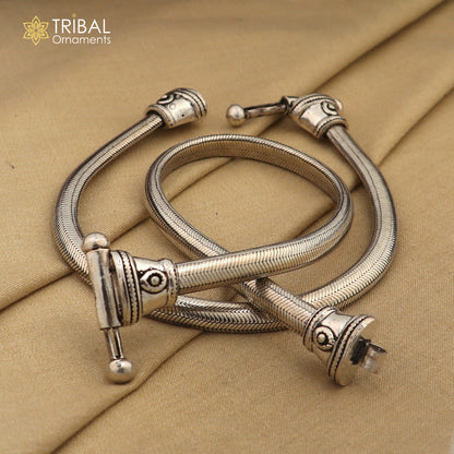 Sterling silver 7.5mm D-shape snake anklet foot bracelet with half-round design, stylish ankle jewelry by TRIBAL ORNAMENTS.