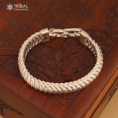 8.5-inch sterling silver curb chain bracelet for men and women, unisex jewelry by Tribal Ornaments.
