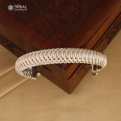 Sterling silver men's and unisex curb chain bracelet from Tribal Ornaments, 8.5 inches, featuring a sleek, polished jewelry design.