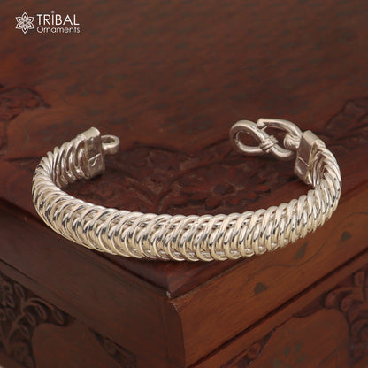 8.5-inch sterling silver curb chain men's bracelet by Tribal Ornaments, unisex jewelry with detailed link design.