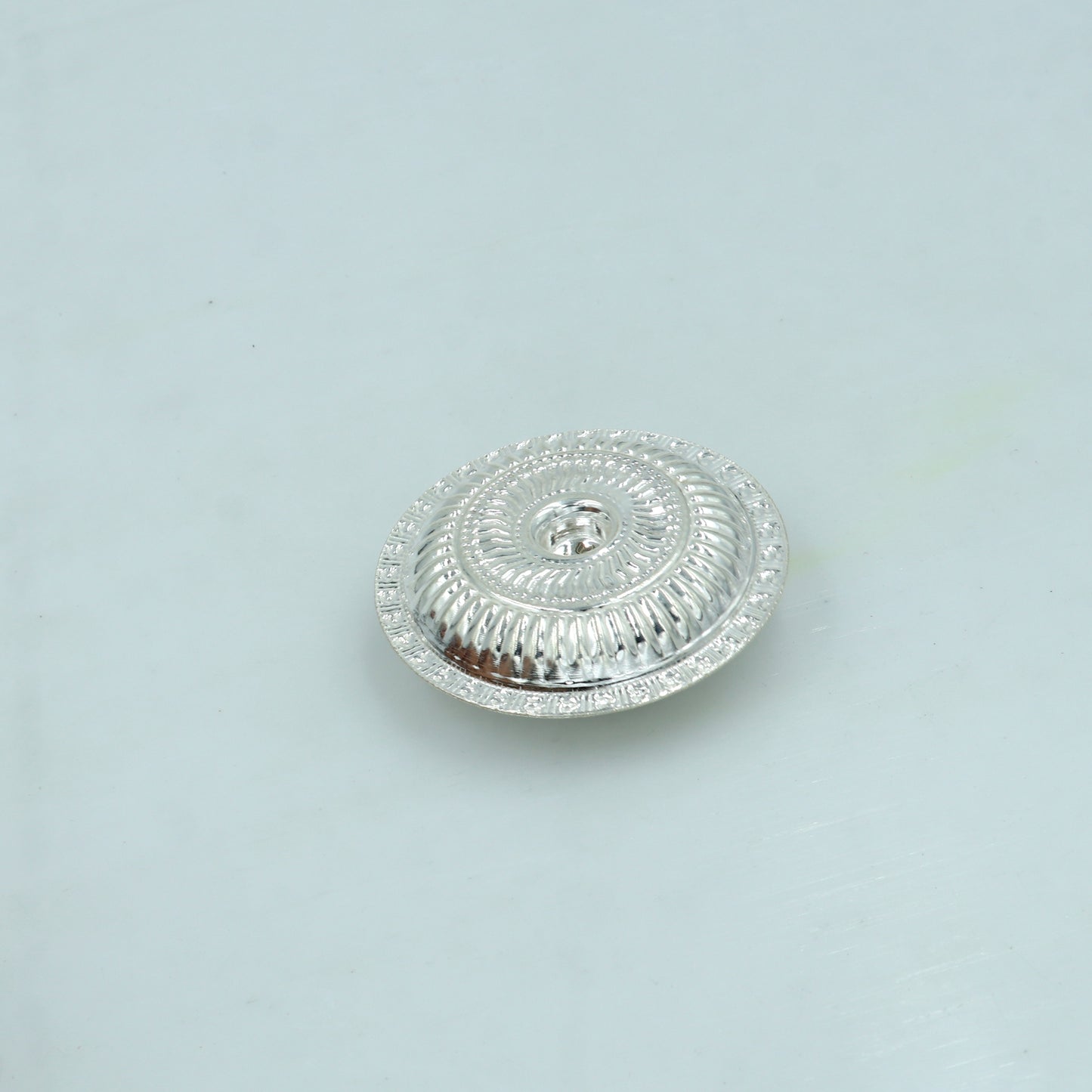 925 fine sterling silver chitai work kandrai work design oil lamp, silver Deepak, silver temple article, puja utensils art su1326 - TRIBAL ORNAMENTS