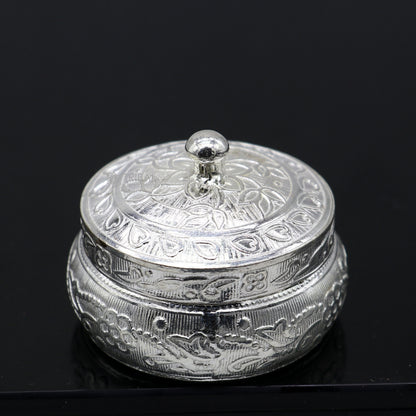 Vintage style 925 solid silver utensils jewelry trinket box with floral detailing, ideal for bridal or decorative storage.