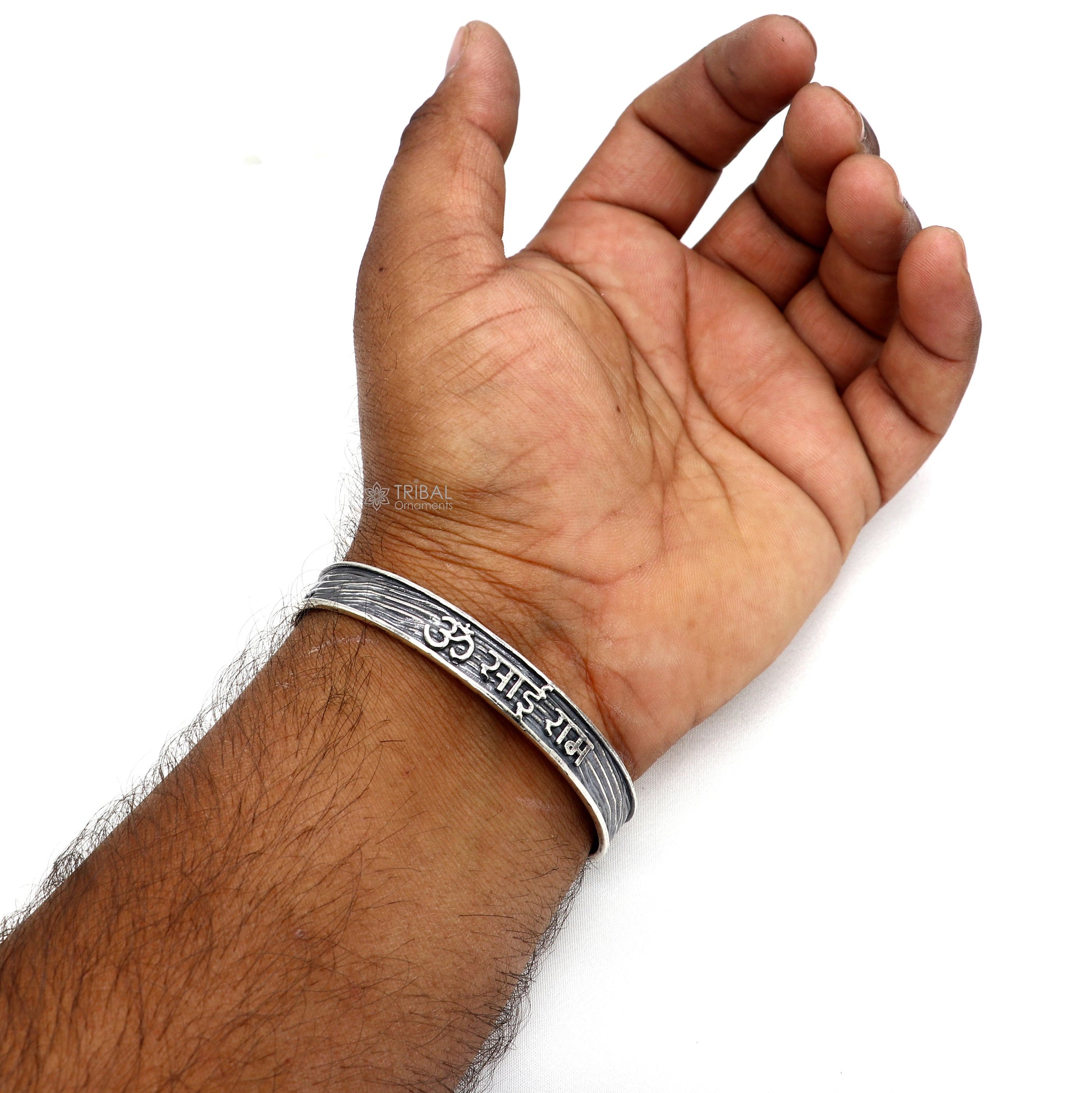 925 sterling handcrafted silver 'OM / AUM SAI RAM' mantra adjustable cuff kada unisex divine fashionable jewelry india CUFF236 - TRIBAL ORNAMENTS