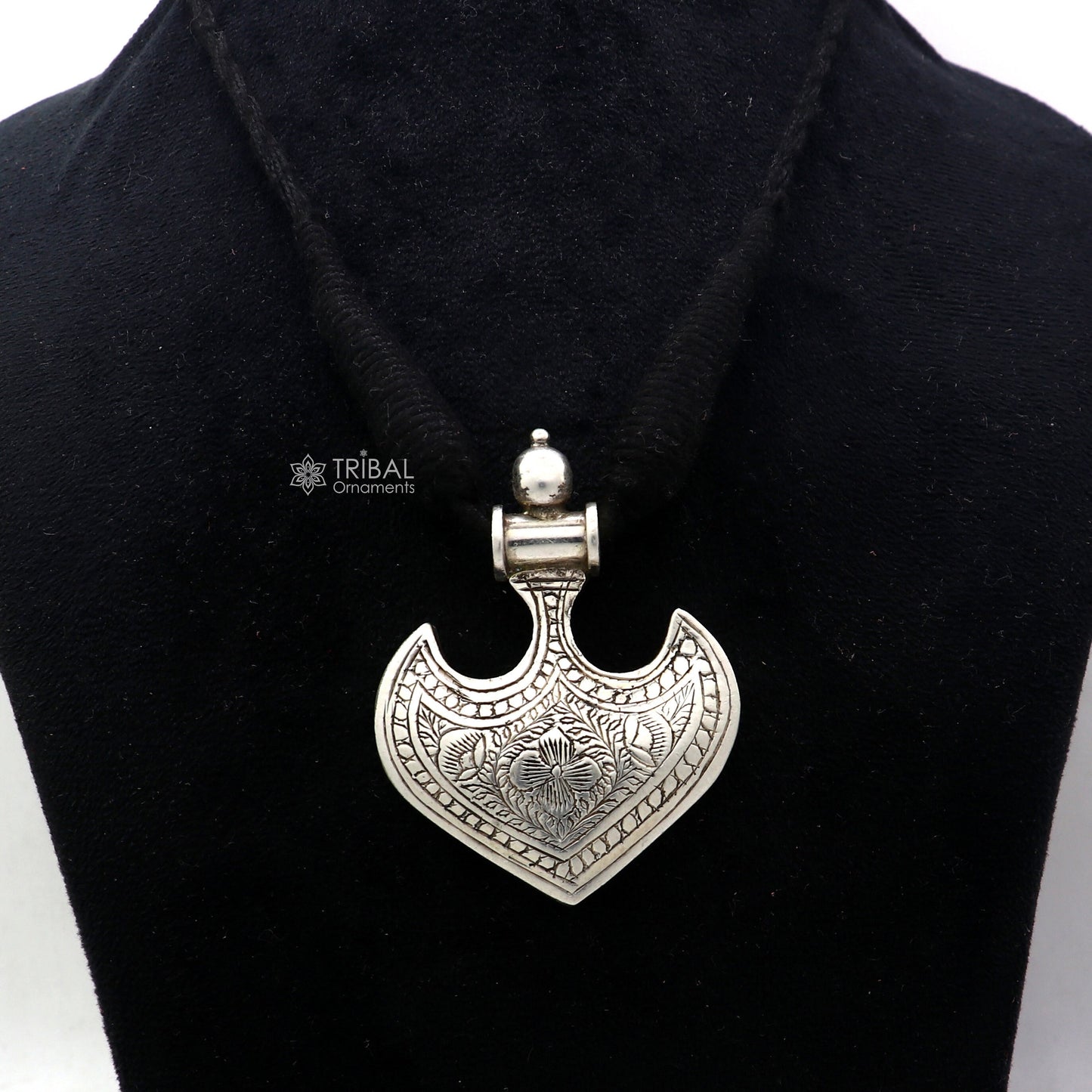 925 Sterling silver amazing handcrafted Heart shape pendant traditional vintage designer tribal pendant ethnic jewelry set682 - TRIBAL ORNAMENTS