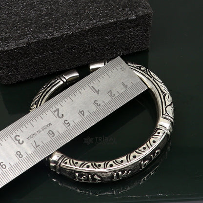 Sterling silver Jai Shree Ram Rama mantra bracelet kada with chitai work, unisex tribal ethnic jewelry by TRIBAL ORNAMENTS.