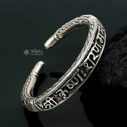 925 Sterling silver handmade chitai work "Shri Krishna sharanam mam" lord krishna mantra bracelet kada divine unisex ethnic jewelry nsk839 - TRIBAL ORNAMENTS