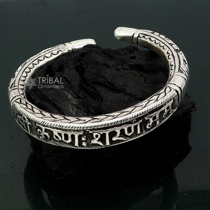 925 Sterling silver handmade chitai work "Shri Krishna sharanam mam" lord krishna mantra bracelet kada divine unisex ethnic jewelry nsk839 - TRIBAL ORNAMENTS